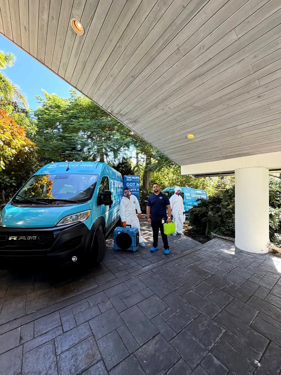 24/7 Service Pros service vehicle ready for emergency calls in Fort Lauderdale, FL