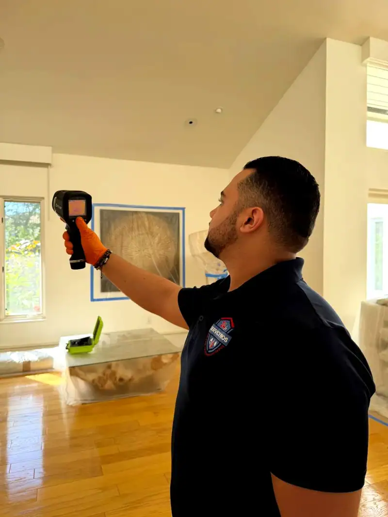 24/7 Service Pros technicians working on water damage restoration in Hialeah, FL
